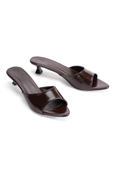 DYG STORE Women's Round-Toe Short-Heeled Casual Slippers