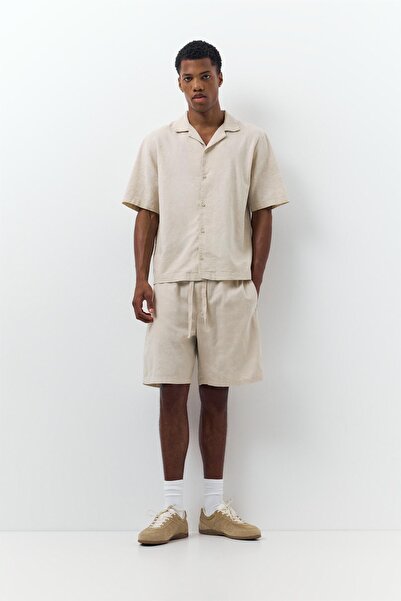 Pull & Bear شورت برمودا من مزيج الكتان