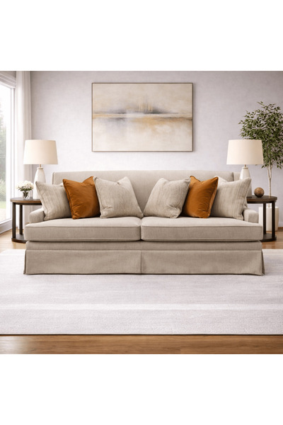 Roots Furniture كنبة كلاسيكية من نوهابابتين باللون البيج مع تنورة