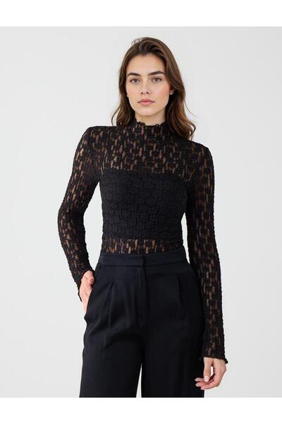 Jimmy Key Μαύρη πλεκτή μπλούζα με λεπτή εφαρμογή και δαντέλα στο λαιμό