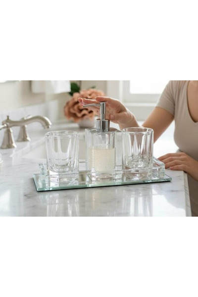 ROY KING Kristal White 4 Piece Bathroom Set