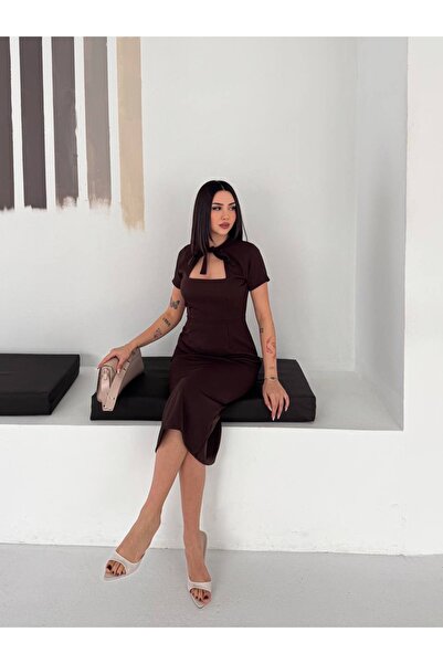 Kiki Pencere Dekolteli Bağlama Detaylı Kalem Kesim Elbise