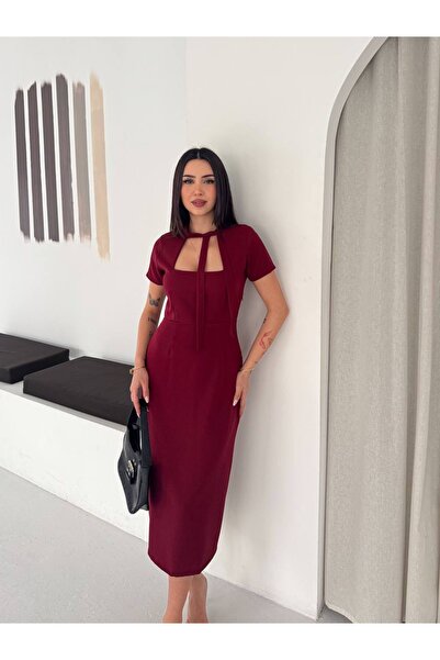 Kiki Pencere Dekolteli Bağlama Detaylı Kalem Kesim Elbise