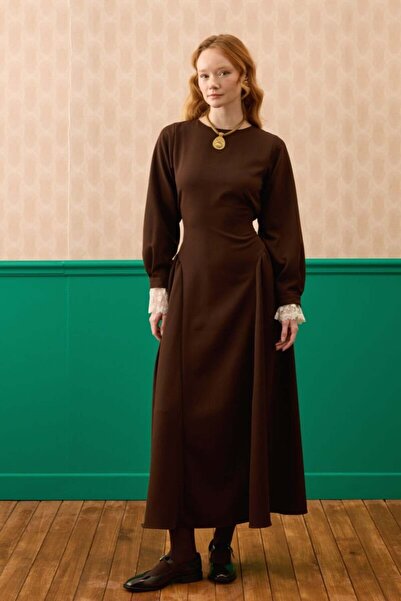 Ceylan Otantik Φόρεμα με λεπτομέρεια κορσάζ σε απόχρωση πικρού καφέ και σχέδι...