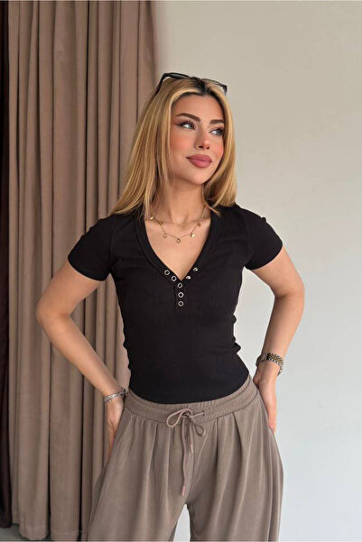 Noa&Noa V-Neck Snap Fastener Camisole Crop-Black Black