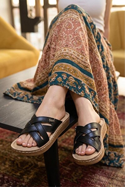 Oksit Trd 102 Чехли в бохемски стил с кръстосани каишки и дебела подметка