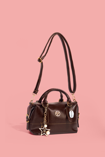 westbag Γυναικεία τσάντα χειρός και ώμου από γυαλιστερό λουστρίνι σε καφέ από...