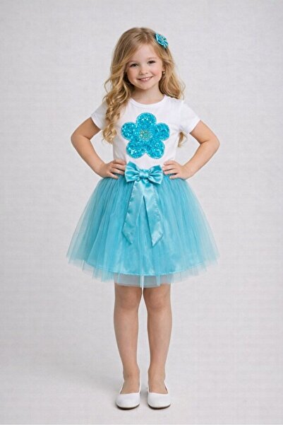 NOBLE STORE 23 Απριλίου 29 Οκτωβρίου Σετ μπλουζάκι με στάμπα και φούστα τούτο...