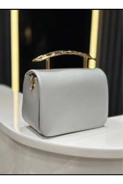 ÖZÜM ÇANTA Women's Square Gold Detailed Chain Strap Crossbody and Shoulder Ba...