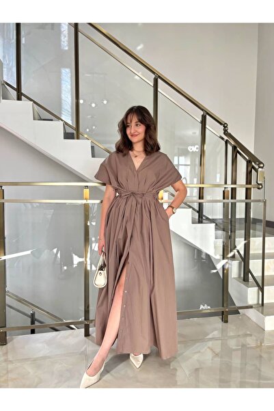 Sude Kızanlıklı Φόρεμα πουκάμισο με μανίκια νυχτερίδας και λεπτομέρεια με δέσ...