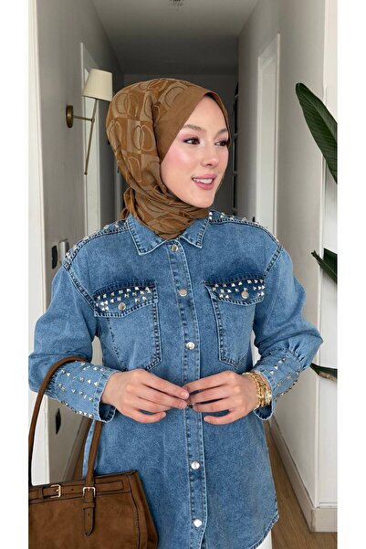 Helen Goods Основен артикул за новия сезон: Дамска дънкова риза с детайли