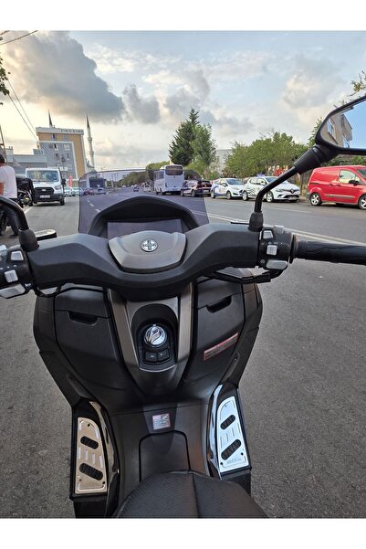 MOTOCAM Arora Max PRO 125 Ön Cam 2023-2026 Model 43cm Füme Renkli 4mm SPORTİF