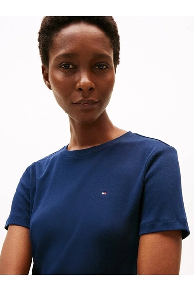 Tommy Hilfiger Curve ".Tommyhilfiger Women's Logo T-Shirt