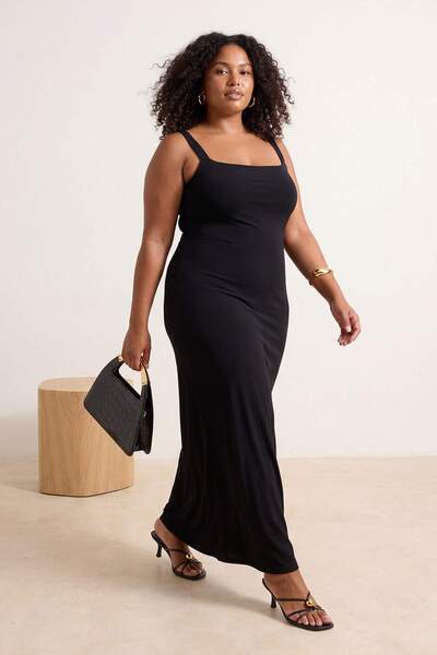 Trendyol Curve Rochie neagră cu bretele groase mulat elastic din material sub...