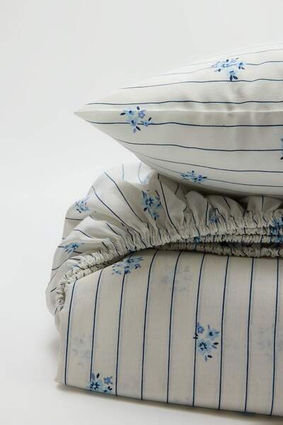 TRENDYOLMİLLA HOME طقم غطاء لحاف مفرد مزين بالزهور مع ملاءة مطاطية TPHSS26TKN...