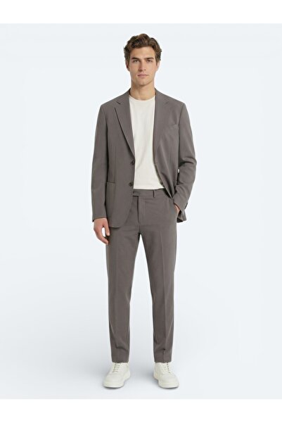 Kip Costum kaki, croială modernă, simplu și elegant