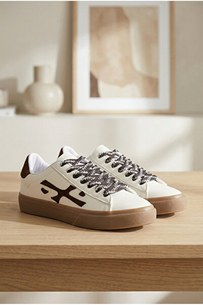 Capone Outfitters Γυναικεία αθλητικά παπούτσια Nissie με λεπτομέρεια στο πλάι...