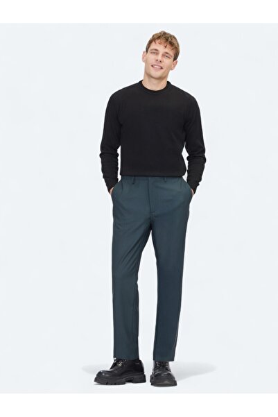 Kip بنطلون كاجوال كاكي بقصة مستقيمة ومنسوجة بقصة عادية