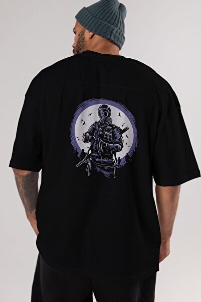Ankhises Vojnik sa gas maskom leđa Štampano crna Oversize kroj T-shirt unisex...