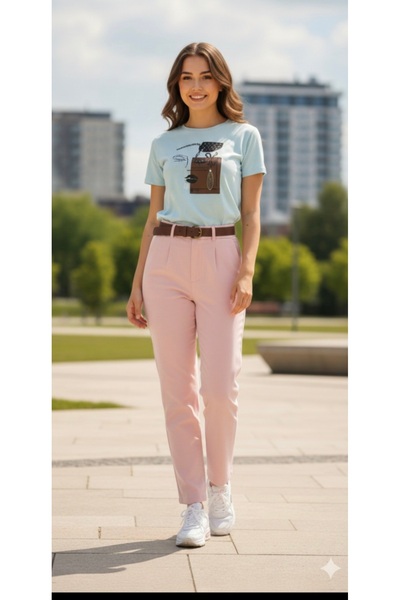 MODA Η κομψότητα του ροζ: Παντελόνι από ακατέργαστο λινό με ζώνη, κομμένο σε ...