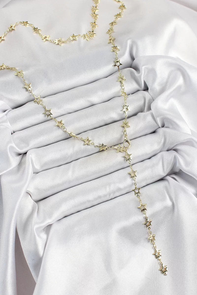 Skygo قلادة نسائية على شكل حرف Y من النحاس باللون الذهبي المرصع بالنجوم - TJ-...