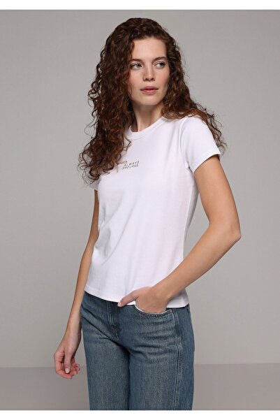 Colin's Slim Fit Round Neck Printed Women's White Short Sleeve T-Shirt