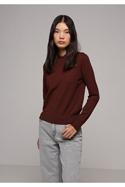 Colin's سترة نسائية بنية اللون ذات قصة عادية وياقة بولو