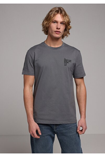 Colin's تي شيرت رجالي ذو قصة عادية وياقة مستديرة وأكمام قصيرة باللون الرمادي