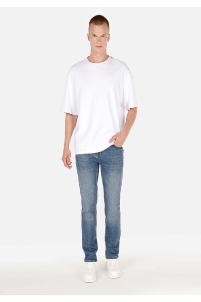 Colin's بنطال جينز رجالي ذو قصة مستقيمة باللون النيلي الداكن