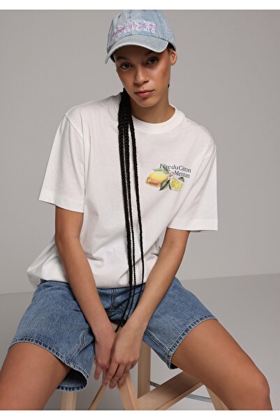 Colin's Regular Fit Round Neck Printed Women's White Short Sleeve T-Shirt