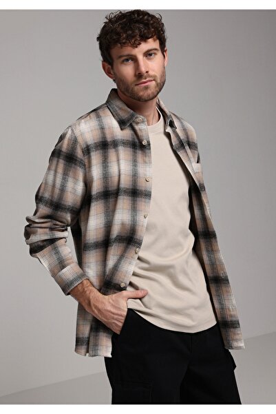 Colin's Чоловіча бежева сорочка з довгим рукавом у клітинку з комфортним кроє...