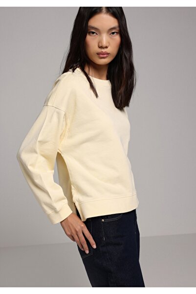 Colin's Regular Fit Yuvarlak Yaka Düz Kadın Sari Sweatshirt