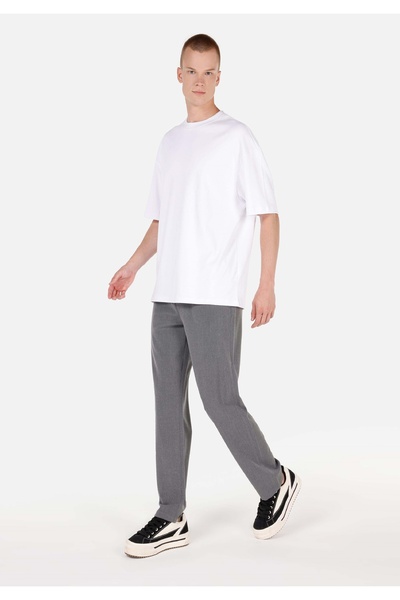 Colin's بنطال رمادي للرجال بقصة عادية وخصر متوسط ​​ومقدمة مسطحة وأربطة