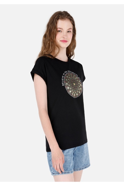 Colin's تيشيرت نسائي أسود بأكمام قصيرة