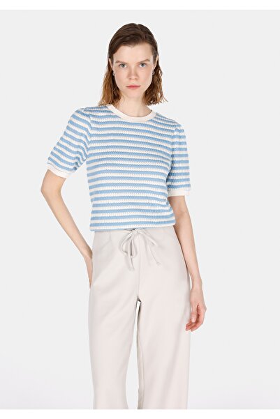 Colin's Дамска бяла тениска с тясна кройка