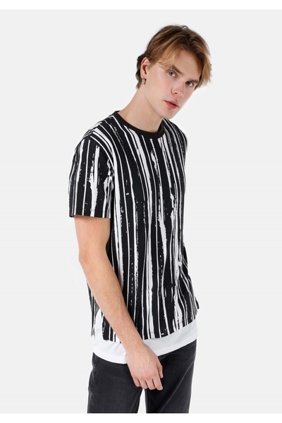 Colin's Comfort Fit Круглий комір з принтом Чоловічий чорний футболка з корот...