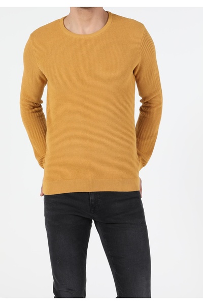 Colin's سترة رجالية ذات قصة ضيقة ورقبة دائرية من الزعفران - CL 1052174