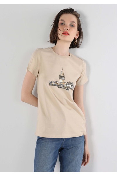 Colin's تي شيرت نسائي بيج بأكمام قصيرة ورقبة دائرية وقصة عادية