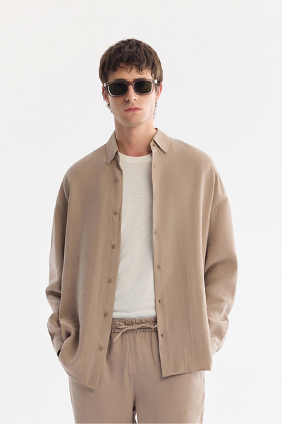 Avva Men's Beige Bottom-Cut Collar Breathable Soft Touch Oversize Fit Shirt A...