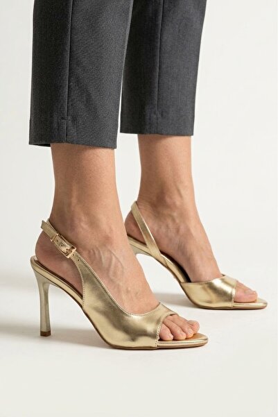 CİRON SHOES Γυναικεία βραδινά παπούτσια με χρυσή αγκράφα και λεπτομέρειες, ψη...