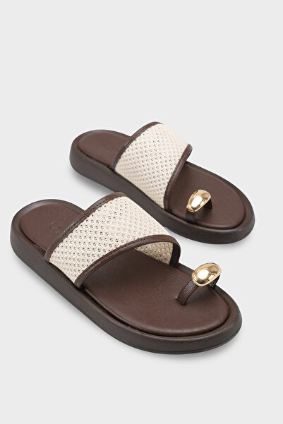 Capone Outfitters Selie Round Toe Lu Tek Parmaklı Metal-Accented Women Slipper