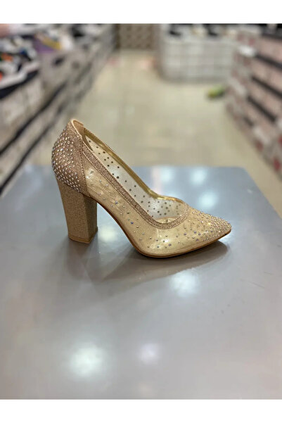 Hacıoğlu Ayakkabı حذاء نسائي شبكي شفاف بكعب سميك