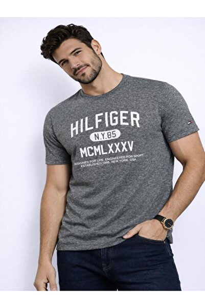 Tommy Hilfiger Men's Graphic T-Shirt