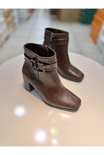 Alphus Κομψές γυναικείες μπότες με αγκράφα Serrace