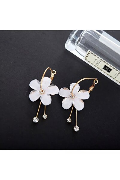 Haziran Accessory C Is in the Form of Large Flower Metal Leaf Earrings, with ...