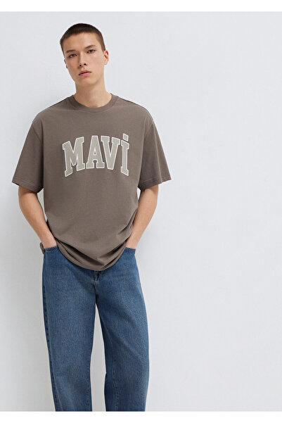 Mavi Braunes T-Shirt mit Logo-Print, lockerer Schnitt / bequemer Schnitt 0611...