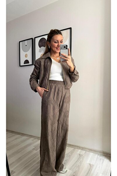 İNVİSUS Set de pantaloni și jachetă cu fermoar și detalii brodate