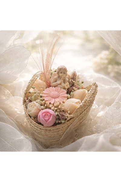 victiny Flower arrangement