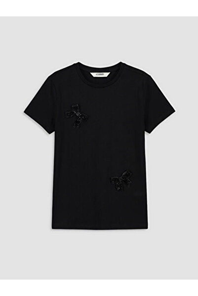 LC Waikiki RMZ GİYİM FARKIYA تي شيرت بناتي مطرز بفيونكة على شكل روبا