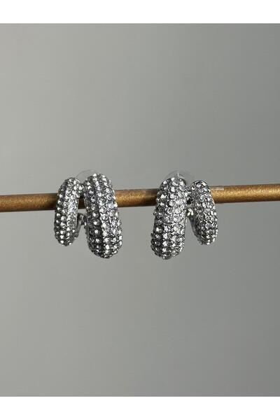 Serenity Atelier Boutique SAB أقراط كبيرة بتفاصيل حجر الزركون الفضي من الموسم...